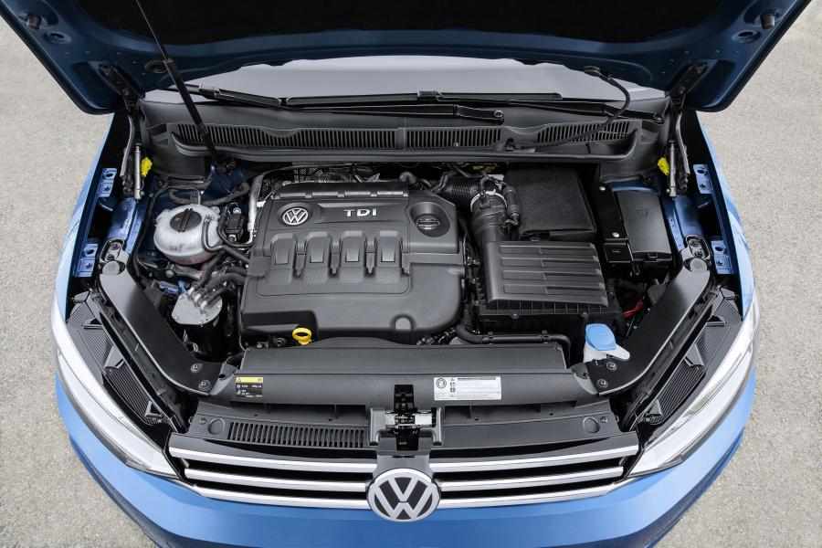 Volkswagen Touran 2015 года  (фото 23 из 26)